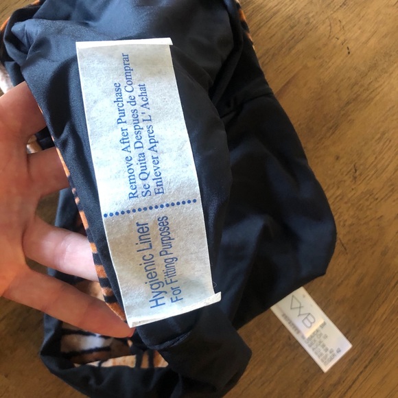 NWOT VYB Tiger Print High Waisted Bottoms - Picture 4 of 4